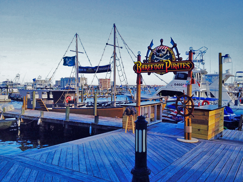 destin pirate boats