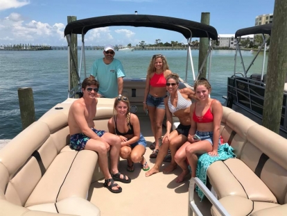 Pontoon Rentals with True Blue Pontoon