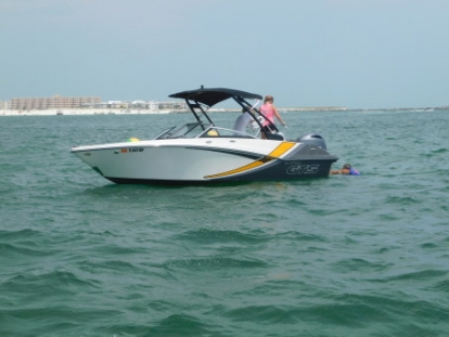 Private Ski Boat Cruise with Captain by Sun Dogs Parasail